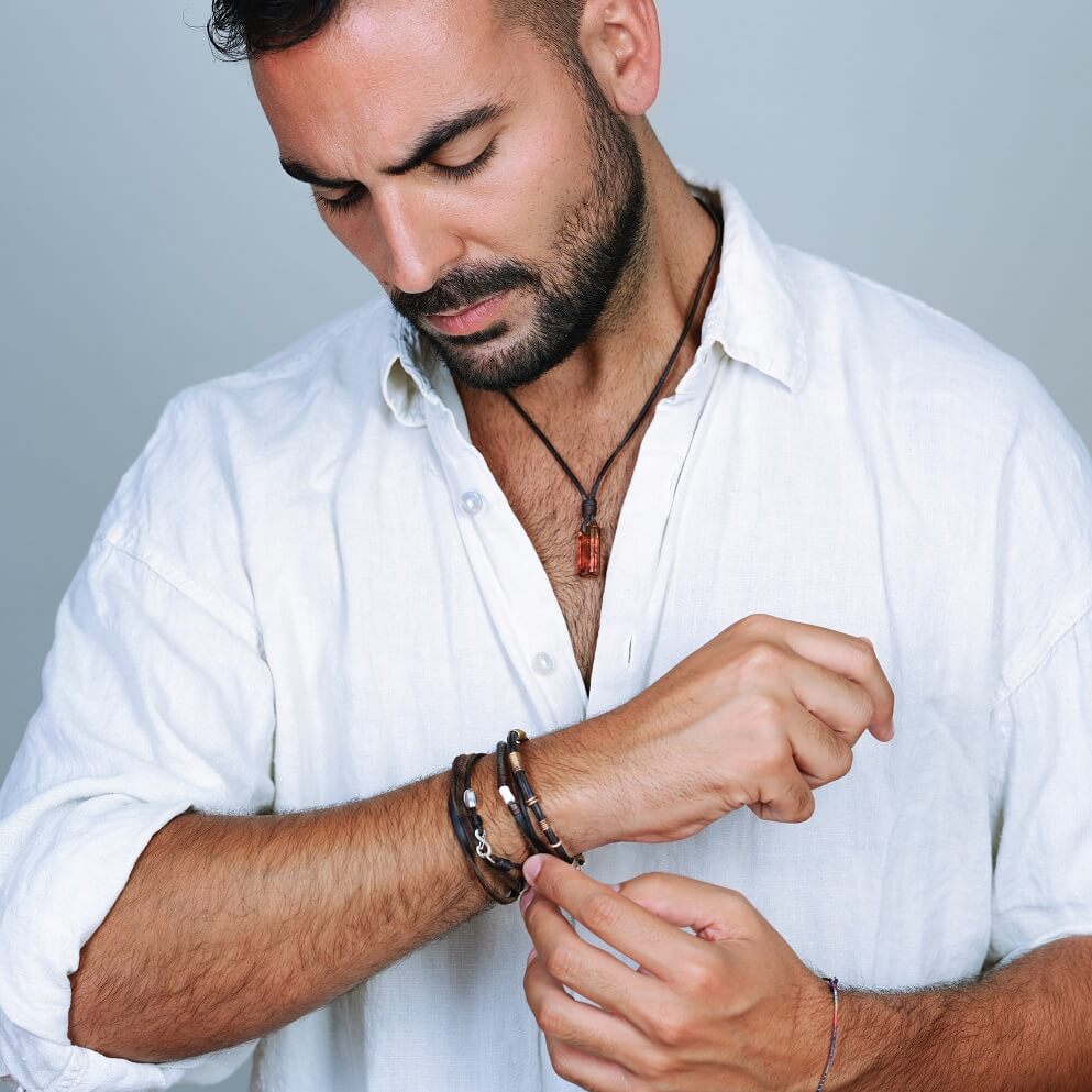 انواع مدل دستبند چرم مردانه جذاب