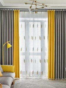 ترکیب رنگ‌های خاکستری و زرد( رنگ سال ۲۰۲۱ ) در طراحی داخلی
