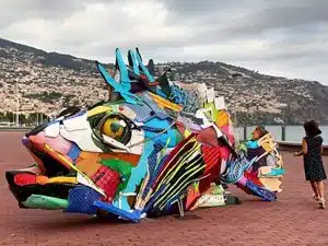 مجسمه های ساخته شده از زباله- ماهی