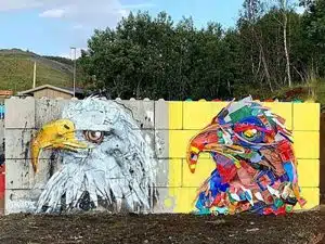 مجسمه های ساخته شده از زباله- عقاب