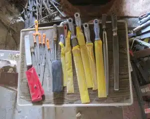 ساختن تبر دست ساز در یزد