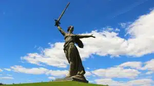 مجسمه سرزمین مادری (Motherland)